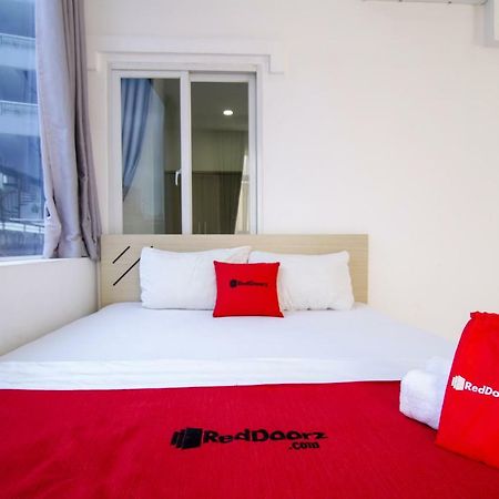 Reddoorz Near Quan Khu 7 Stadium Bandar Ho Chi Minh Luaran gambar
