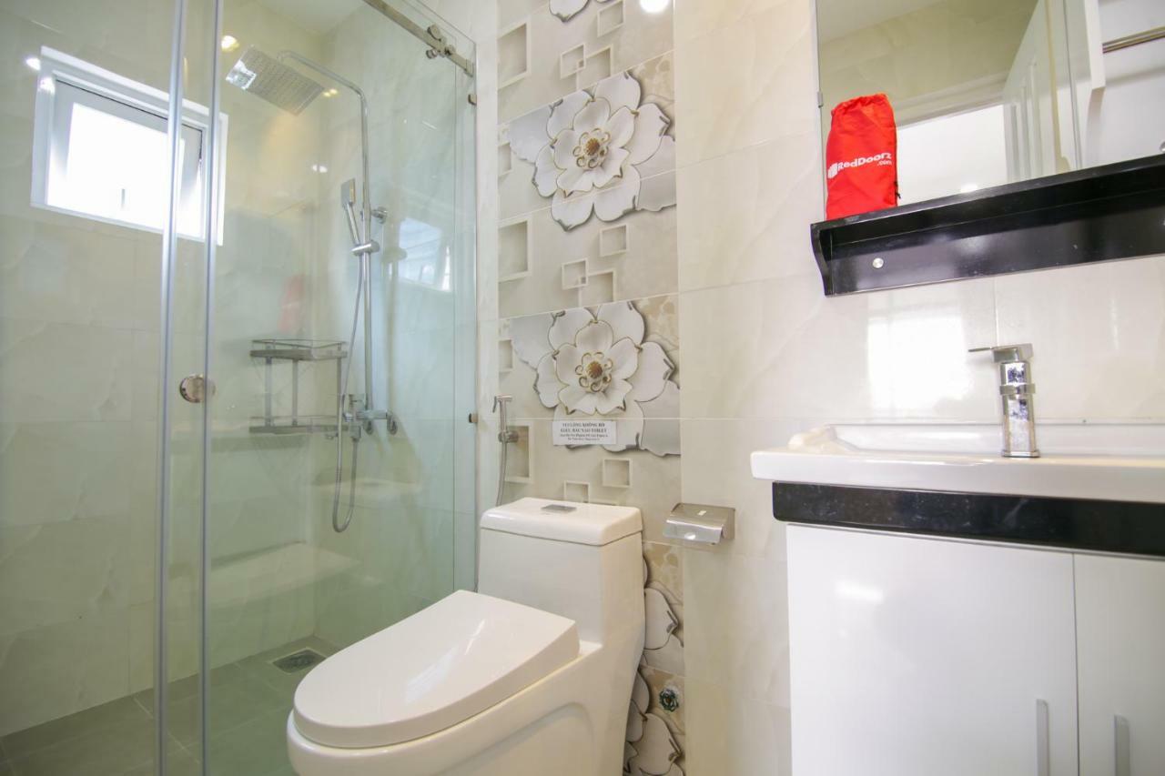 Reddoorz Near Quan Khu 7 Stadium Bandar Ho Chi Minh Luaran gambar