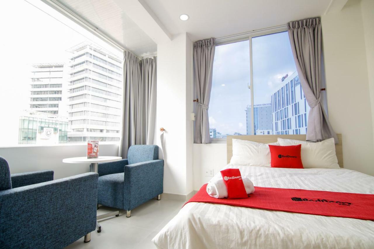 Reddoorz Near Quan Khu 7 Stadium Bandar Ho Chi Minh Luaran gambar