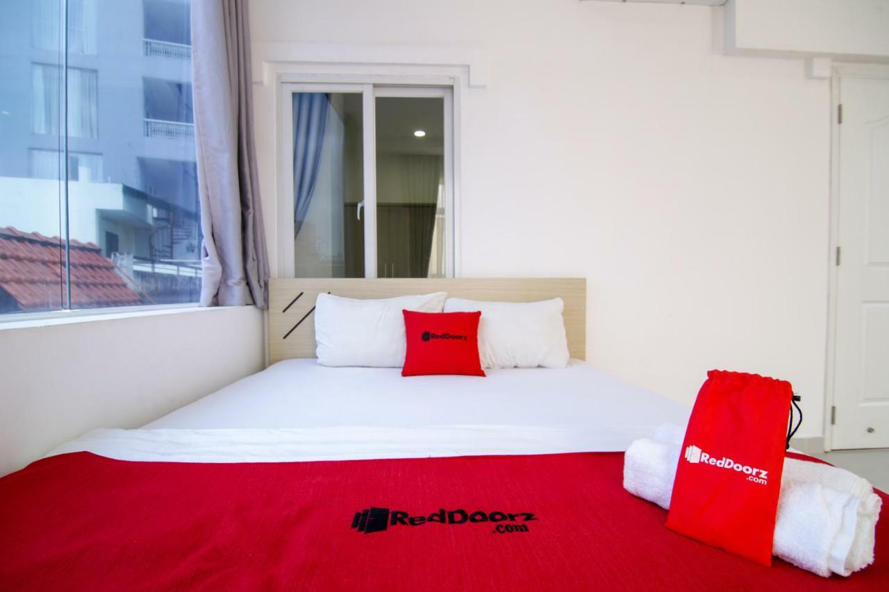 Reddoorz Near Quan Khu 7 Stadium Bandar Ho Chi Minh Luaran gambar