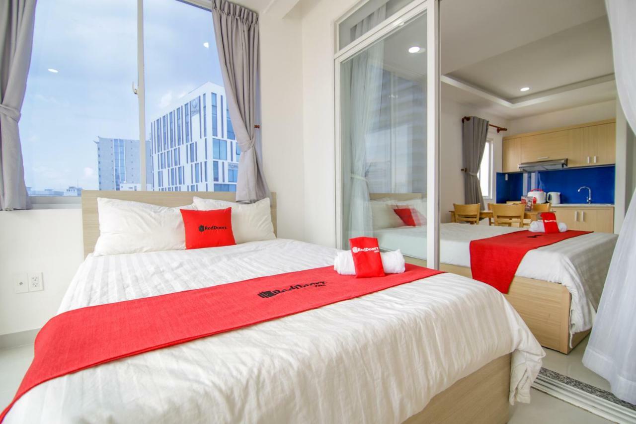 Reddoorz Near Quan Khu 7 Stadium Bandar Ho Chi Minh Luaran gambar