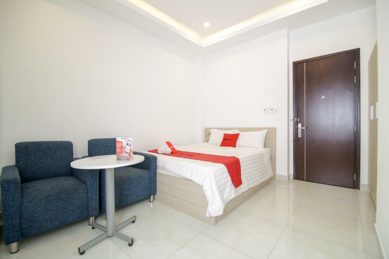 Reddoorz Near Quan Khu 7 Stadium Bandar Ho Chi Minh Luaran gambar